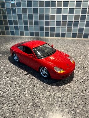 1/24 Scale 19997 Porsche Carrera Model